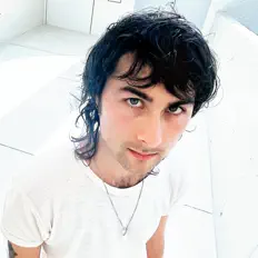 Hör dir Lemonade Baby an, schau dir Musikvideos an, lies die Biografie, finde Tourdaten und mehr!