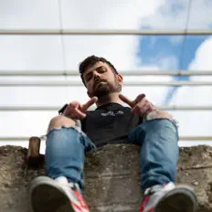 Escucha a Dj Exy, mira videos musicales, lee su biografía, consulta las fechas de las gira y más.