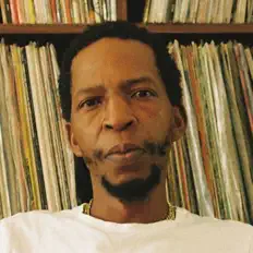 Listen to Malcolm Jiyane Tree-O, watch music videos, read bio, see tour dates & more!