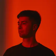 Bereznitsky dinle, müzik videolarını izle, biyografisini oku, tur tarihlerini ve daha fazlasını gör!