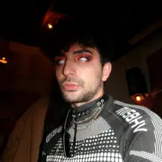 DYLUSION dinle, müzik videolarını izle, biyografisini oku, tur tarihlerini ve daha fazlasını gör!