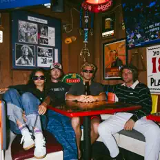 Escucha a Arcy Drive, mira videos musicales, lee su biografía, consulta las fechas de las gira y más.