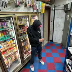 收听 TH3 WTF VIB3、观看音乐视频、阅读小传、查看巡演日期等 ！