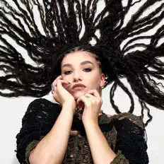 Écoutez Brook Lynn, regardez des vidéoclips, lisez la biographie, consultez les dates de tournée et plus encore !