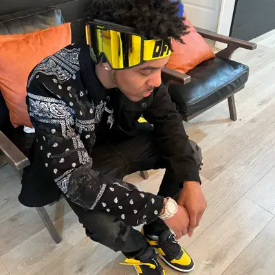 Listen to Reezo Swavey, watch music videos, read bio, see tour dates & more!