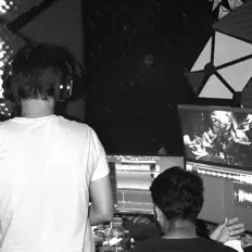 Pablo을(를) 듣고, 뮤직 비디오를 보고, 약력을 읽고, 투어 일정 등을 확인하세요!