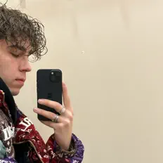 LN LEVEL을(를) 듣고, 뮤직 비디오를 보고, 약력을 읽고, 투어 일정 등을 확인하세요!