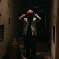 Hör dir undefined an, schau dir Musikvideos an, lies die Biografie, finde Tourdaten und mehr!