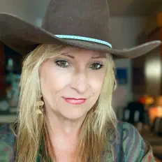 收听 Susan Scrupski、观看音乐视频、阅读小传、查看巡演日期等 ！