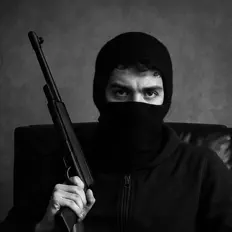 聆聽 Jeevan Maan、觀看音樂影片、閱讀小傳、查看巡演日期等！