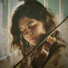 Ritu Gopal dinle, müzik videolarını izle, biyografisini oku, tur tarihlerini ve daha fazlasını gör!