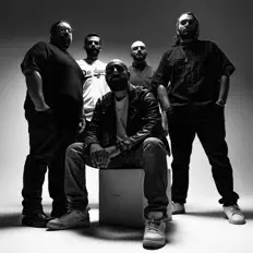 收听 Medic、观看音乐视频、阅读小传、查看巡演日期等 ！