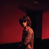 Escucha a undefined, mira vídeos musicales, lee la biografía, consulta fechas de giras y mucho más.