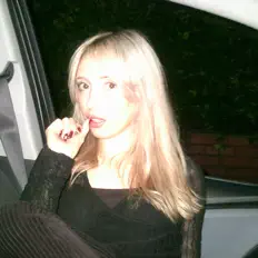 aimée-leighを聴いたり、ミュージックビデオを鑑賞したり、経歴やツアー日程などを確認したりしましょう！