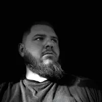 Escucha a undefined, mira vídeos musicales, lee la biografía, consulta fechas de giras y mucho más.