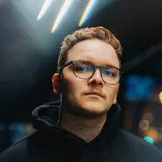 Mylen을(를) 듣고, 뮤직 비디오를 보고, 약력을 읽고, 투어 일정 등을 확인하세요!