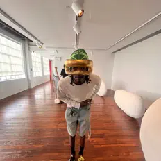 Ja-Len을(를) 듣고, 뮤직 비디오를 보고, 약력을 읽고, 투어 일정 등을 확인하세요!