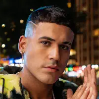 Escucha a undefined, mira videos musicales, lee su biografía, consulta las fechas de las gira y más.