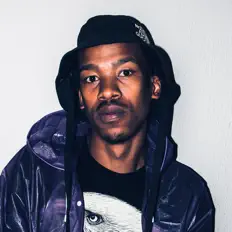 Ouve Tirus, vê vídeos de música, lê a biografia, vê as datas da digressão e muito mais!