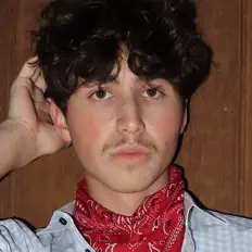 Ascolta Asher Stein, guarda video musicali, leggi la biografia, vedi le date del tour & altro!