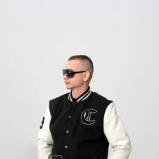 Poslechněte si interpreta Стивай, sledujte hudební videa, přečtěte si životopis, podívejte se na data turné a další informace.