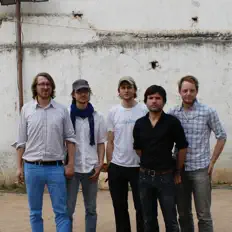 Tele सुनें, म्यूज़िक वीडियो देखें, बायो पढ़ें, दौरे की तारीखें और बहुत कुछ देखें!