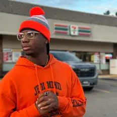 Maurice Hawes सुनें, म्यूज़िक वीडियो देखें, बायो पढ़ें, दौरे की तारीखें और बहुत कुछ देखें!