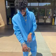 RTN WHEEZYを聴いたり、ミュージックビデオを鑑賞したり、経歴やツアー日程などを確認したりしましょう！