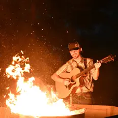 Ascolta Gage Marvel, guarda video musicali, leggi la biografia, vedi le date del tour & altro!