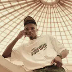 Adebisi Diamond dinle, müzik videolarını izle, biyografisini oku, tur tarihlerini ve daha fazlasını gör!