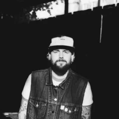 Listen to KING TEAR, watch music videos, read bio, see tour dates & more!