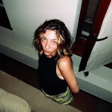 Posłuchaj wykonawcy KARA, obejrzyj teledyski, przeczytaj biografię, zobacz daty tras koncertowych i nie tylko!