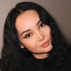 聆聽 Miritta、觀看音樂影片、閱讀小傳、查看巡演日期等！