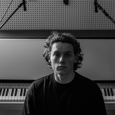 Listen to Dawid Tyszkowski, watch music videos, read bio, see tour dates & more!