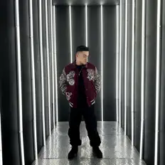 收听 Chava、观看音乐视频、阅读小传、查看巡演日期等 ！