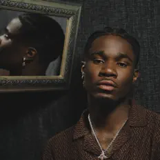 Poslechněte si interpreta Kennedy Rayy, sledujte hudební videa, přečtěte si životopis, podívejte se na data turné a další informace.