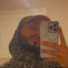 Poslechněte si interpreta ProdBySu, sledujte hudební videa, přečtěte si životopis, podívejte se na data turné a další informace.