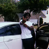 undefined सुनें, म्यूज़िक वीडियो देखें, बायो पढ़ें, दौरे की तारीखें और बहुत कुछ देखें!