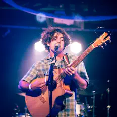 Ascolta Levi Maxwell, guarda video musicali, leggi la biografia, vedi le date del tour & altro!