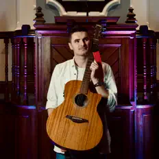 Hör dir Iestyn Gwyn Jones an, schau dir Musikvideos an, lies die Biografie, finde Tourdaten und mehr!