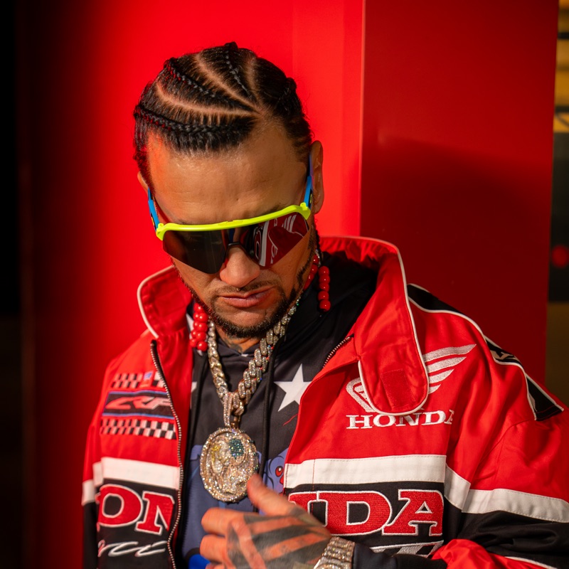 Riff Raff - Bird On a Wire (feat. Action Bronson)