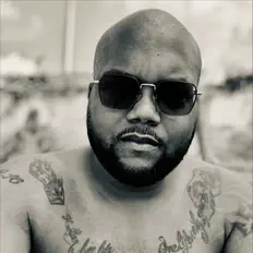 Dengarkan ECMG, tonton video musik, baca bio, lihat tanggal tur & lainnya!