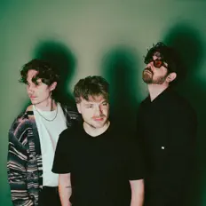 Ascolta MOOD INC., guarda video musicali, leggi la biografia, vedi le date del tour & altro!