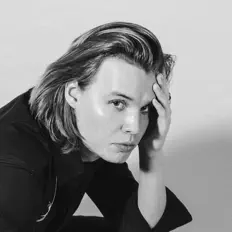 Escucha a Dallas Markham, mira videos musicales, lee su biografía, consulta las fechas de las gira y más.