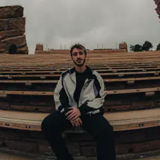 收听 Eater、观看音乐视频、阅读小传、查看巡演日期等 ！