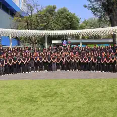 收听 Grupo Encuentro、观看音乐视频、阅读小传、查看巡演日期等 ！