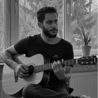 Escucha a undefined, mira videos musicales, lee su biografía, consulta las fechas de las gira y más.