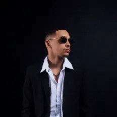 Escucha a Jay Music, mira videos musicales, lee su biografía, consulta las fechas de las gira y más.