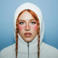 Ouve undefined, vê vídeos de música, lê a biografia, vê as datas da digressão e muito mais!