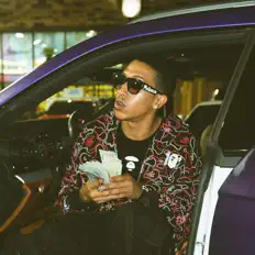 Listen to VonDon, watch music videos, read bio, see tour dates & more!